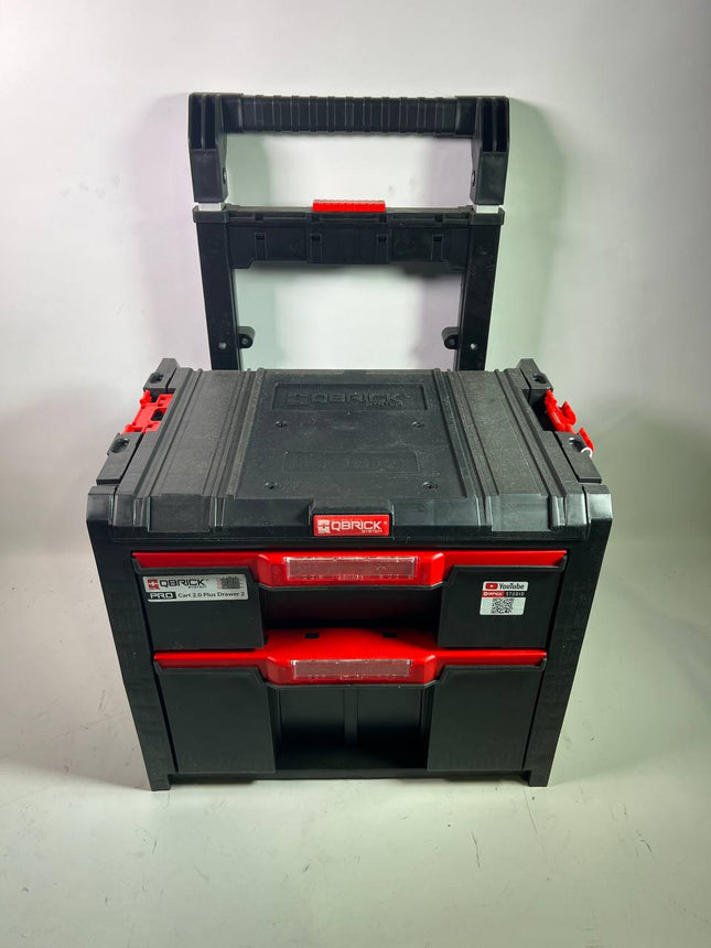 Qbrick System PRO Cart 2 0 Plus Drawer 2 mobile Box auf Raedern 520 x 415 x 660 mm 9 5 l 12 l abnehmbarer Doppelteleskopgriff Beschaedigt 0 - toolbrothers