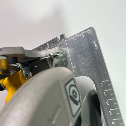 DeWalt DCS 570 N Akku Handkreissaege 18 V 184 mm Brushless Solo Leicht Gebraucht 4 - toolbrothers