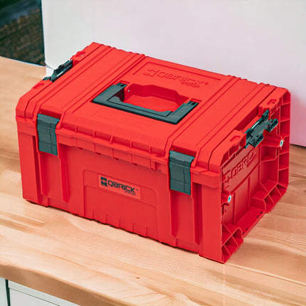 Qbrick System PRO Toolbox 2.0 RED ULTRA HD Valigia portautensili personalizzata 450 x 260 x 240 mm 19 l impilabile IP54 con 3 scomparti e ripiano