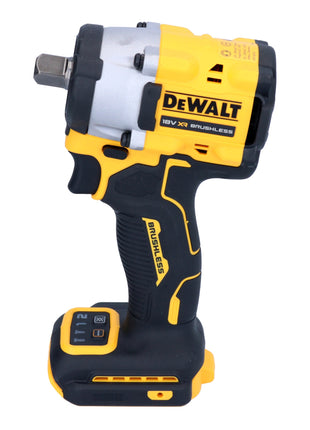 Akumulatorowy klucz udarowy DeWalt DCF 922 M2 18 V 406 Nm 1/2" bezszczotkowy + 2x akumulator 4,0 Ah + ładowarka