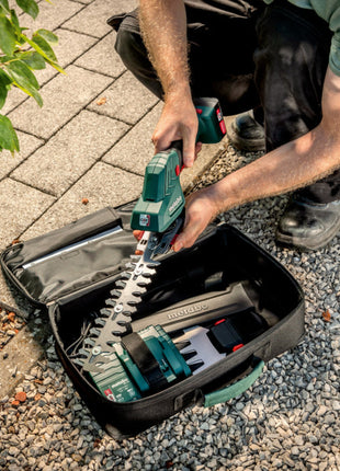 Metabo PowerMaxx SGS 12 Q Cisaille à gazon et à buissons sans fil 12 V ( 601608500 ) + 1x batterie 2,0 Ah + chargeur + sac