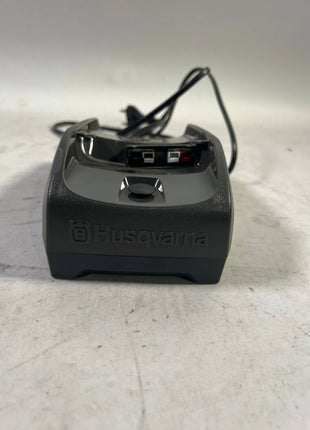 Husqvarna Ladegeraet 40 C80 Neuwertig 0 - toolbrothers