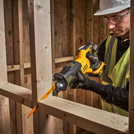 DeWalt DCS 382 P1 Akku Reciprosaege Saebelsaege 18 V Brushless 1x Akku 5 0 Ah Ladegeraet 3 - toolbrothers