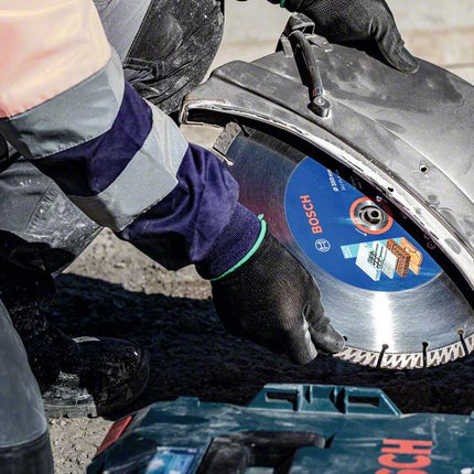 Bosch Expert MultiMaterial Disque à tronçonner diamanté, 400 x 3,3 x 25,40 mm, Diamond Technology pour scies sur table / scies à essence (2608900667)