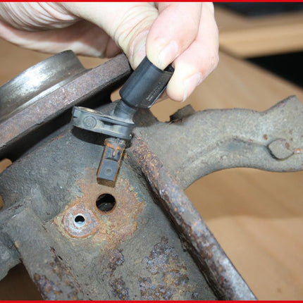 KS TOOLS Reibahle für ABS-Sensoren mit abwinkelbarer Knarre, Ø 10,0 mm  ( 150.1981 )